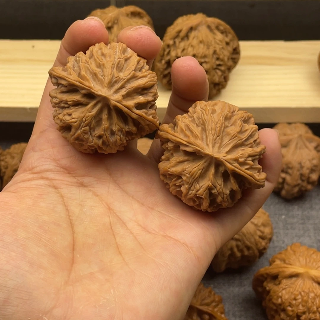 文玩核桃把件苹果园44