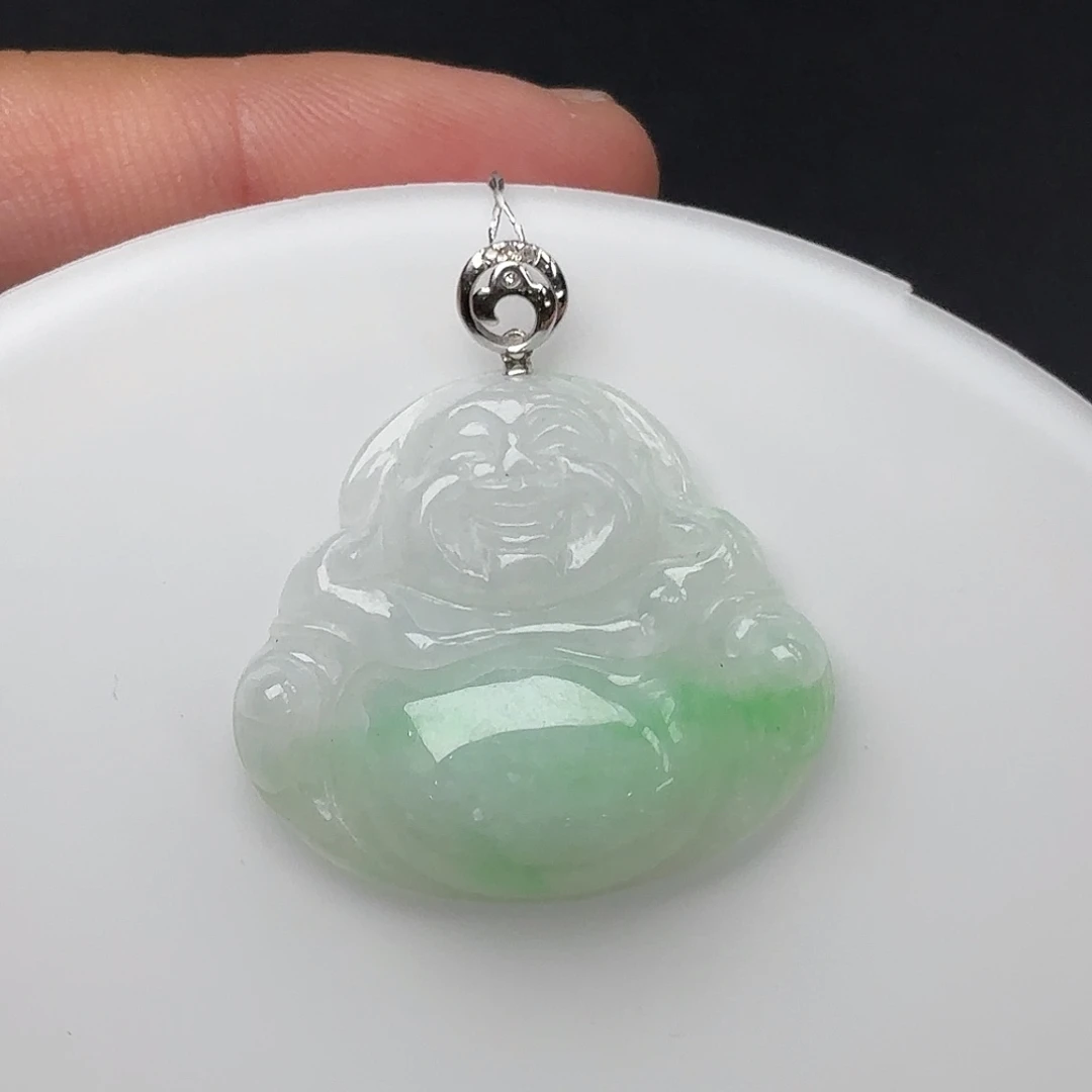 颈饰18K金镶嵌翡翠