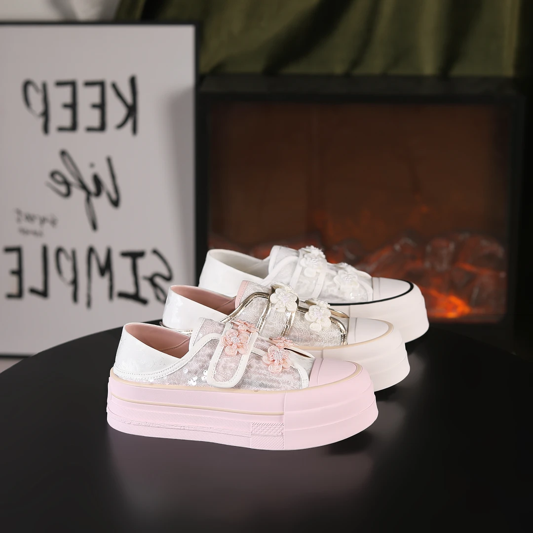 【尺码不多了】时尚厚底增高5cm潮流百搭女士休闲鞋 1353