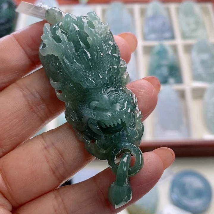 颈饰未镶嵌翡翠金****i翡翠