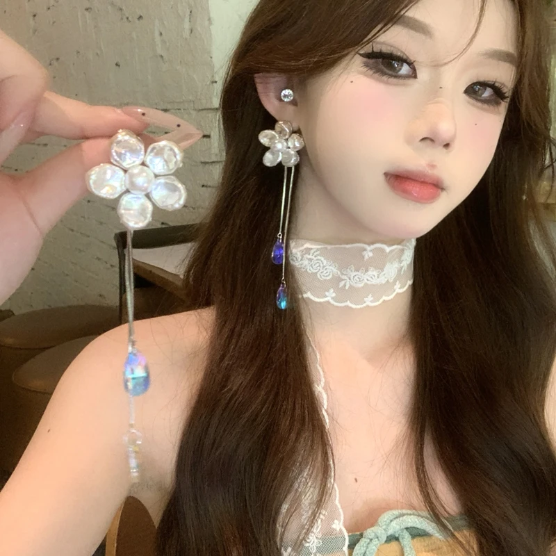 非金属仿珍珠耳饰 复古法式高级感花朵耳环精致气质百搭耳饰