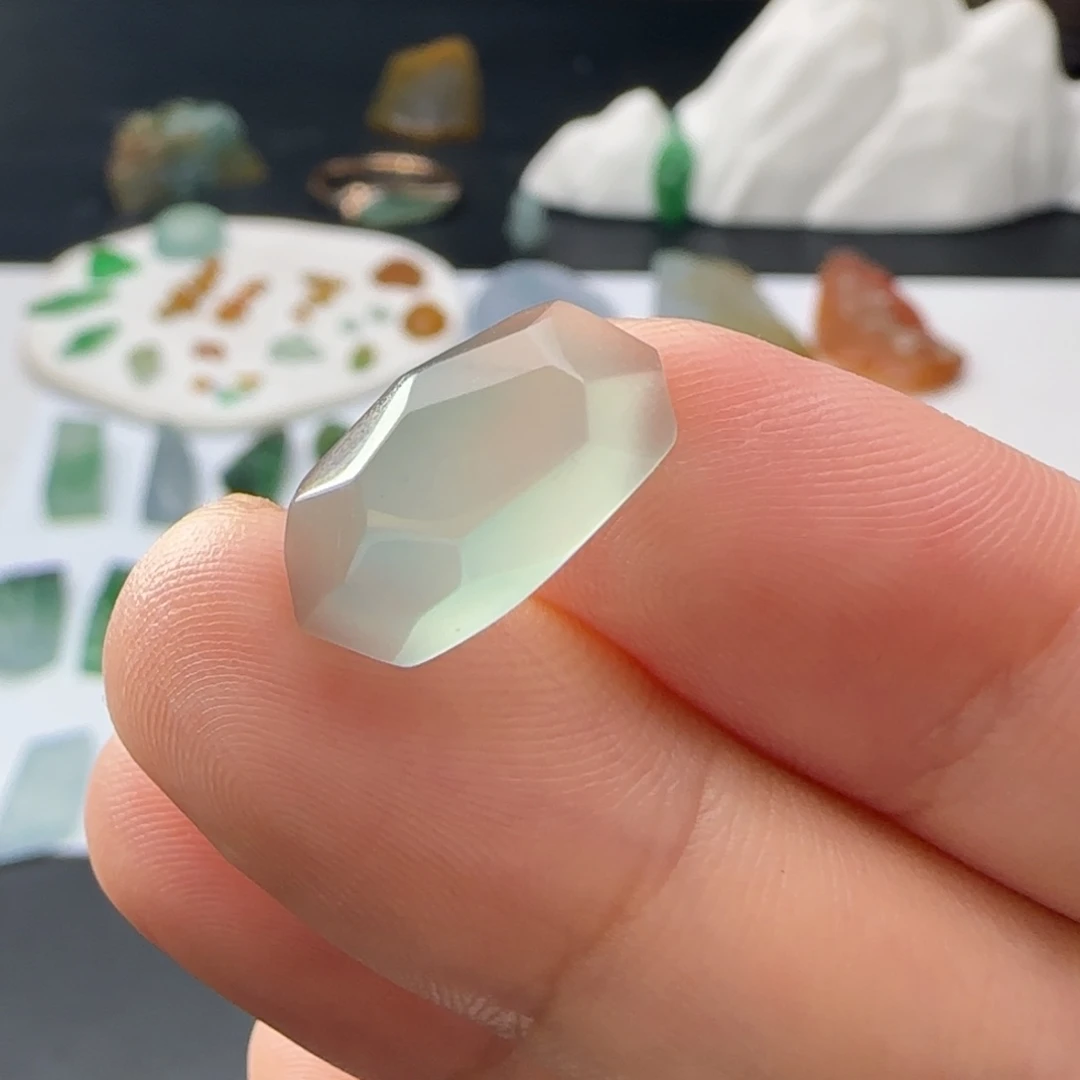 定制翡翠未镶嵌材料