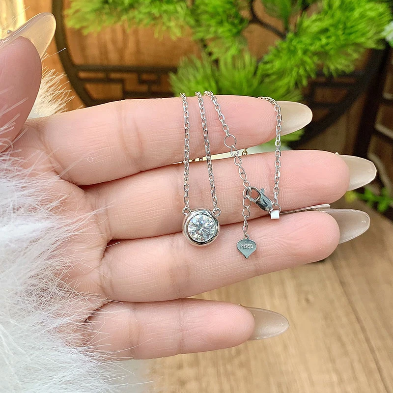 pt950铂金项链泡泡套链方糖锁骨链铂金吊坠镶嵌莫桑生日礼物女生