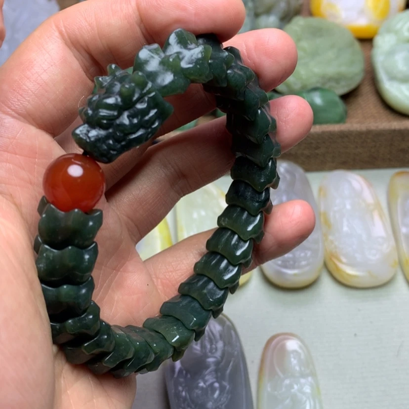 【闪购商品】颈饰未镶嵌和田玉