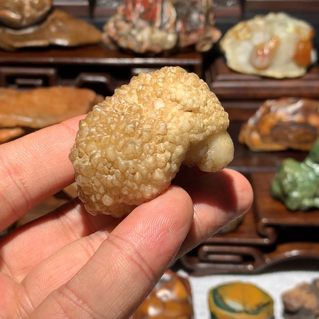石材沙漠漆小刺猬具象