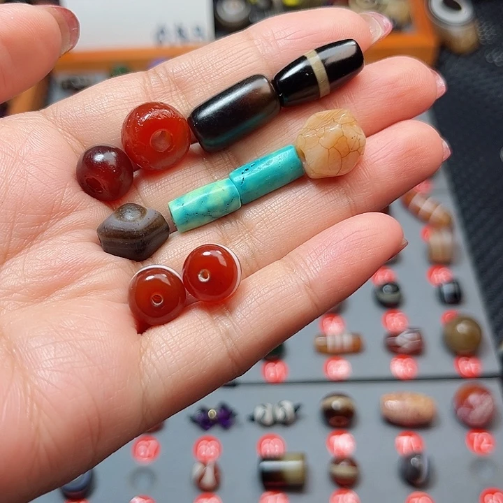 未镶嵌玛瑙/玉髓珠宝半成品康****?