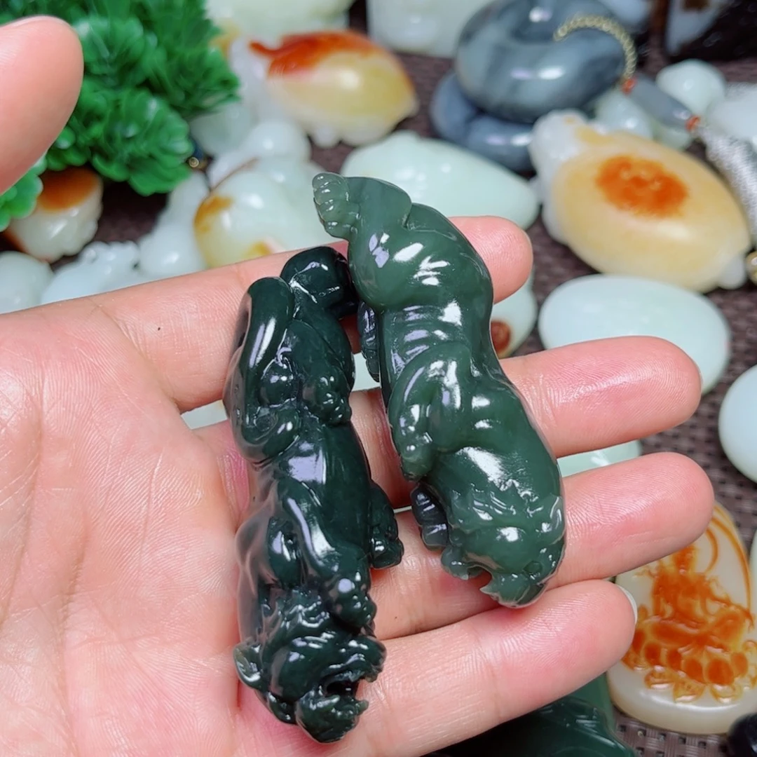 和田玉（糖玉）未镶嵌颈饰