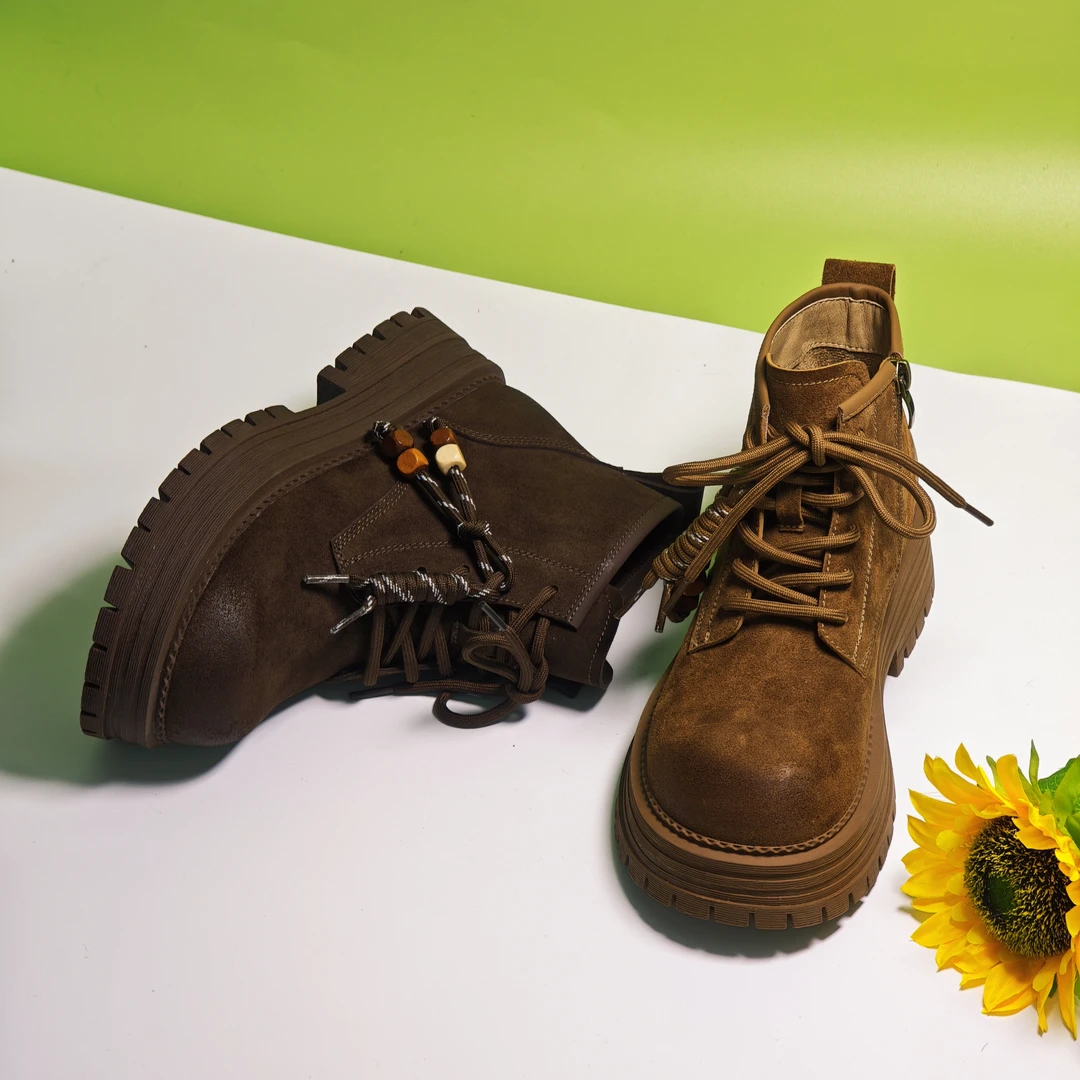 增高冬季通勤靴子百搭短靴秋冬女士秋季高跟休闲风