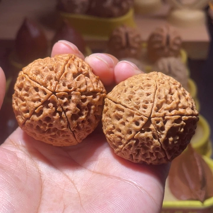 吊坠桃核五瓣金刚菩提断齿