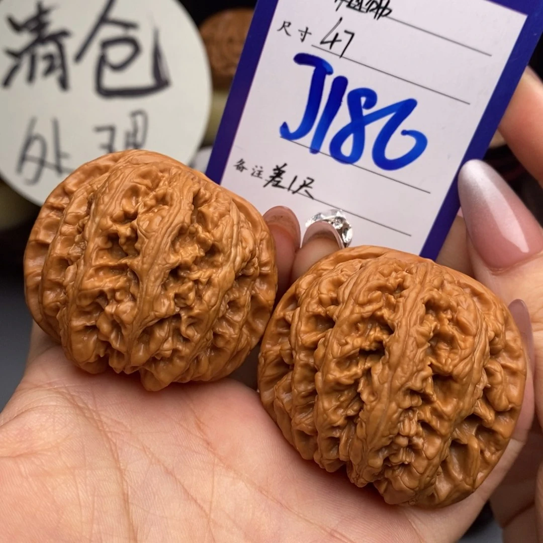 文玩核桃吊坠Y****I粗筋