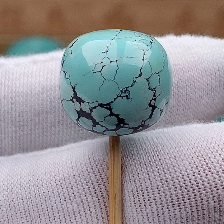 绿松石未镶嵌珠宝奇石16.7