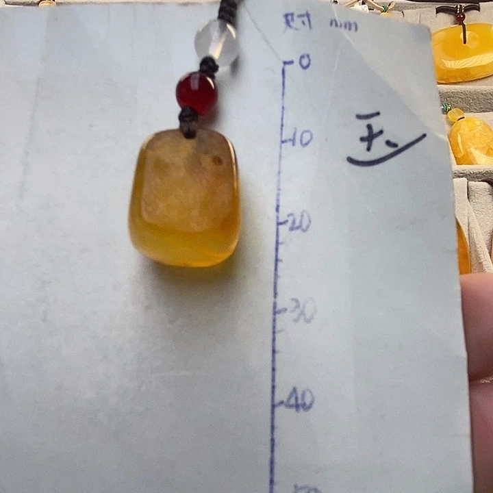 琥珀未镶嵌珠宝奇石