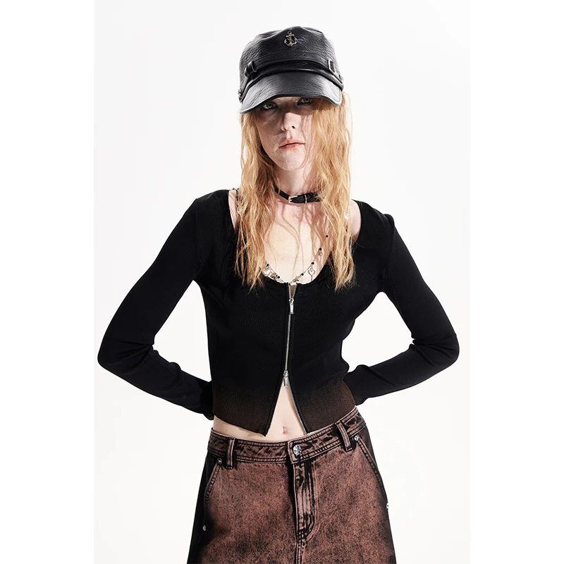 【春上新】Auuuu/uhot 长袖短款时尚黑色修身拉链针织开衫UWWS1N015