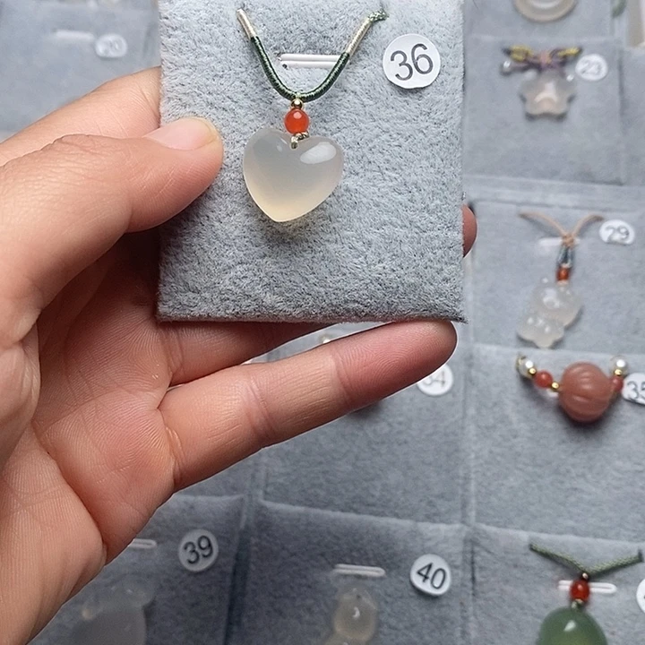 玛瑙/玉髓合金颈饰