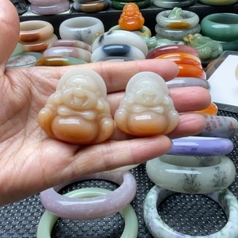 石英岩玉未镶嵌手镯