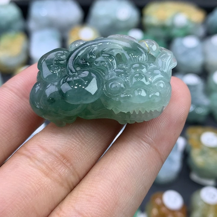 翡翠未镶嵌颈饰天然缅甸翡翠