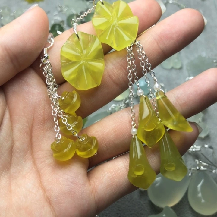 蛇纹石玉耳饰未镶嵌妙****》