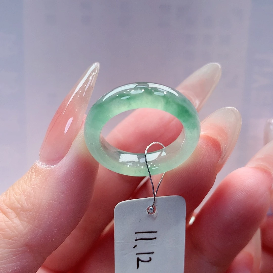 ****翡翠未镶嵌戒指缅甸A货