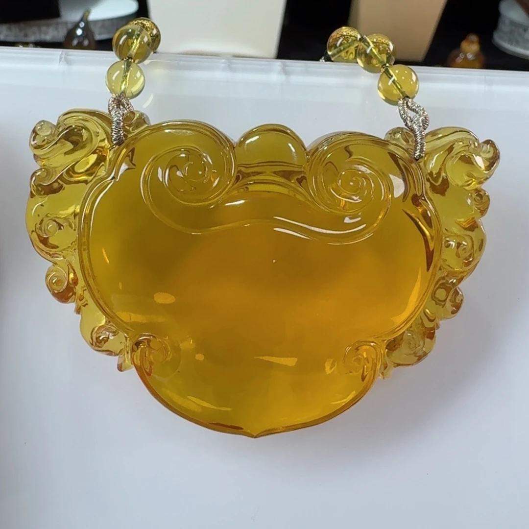 琥珀裸石未镶嵌天然缅甸蓝珀吊坠