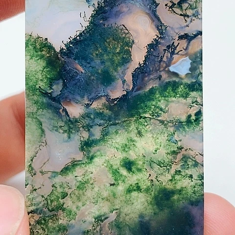 玛瑙/玉髓颈饰未镶嵌龙**水