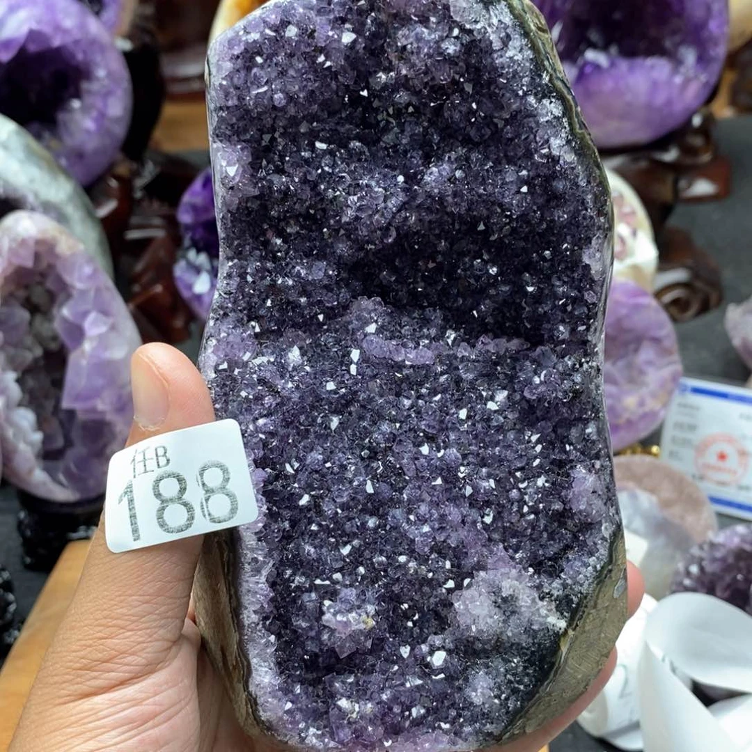 未镶嵌大型摆件（非配饰）水晶