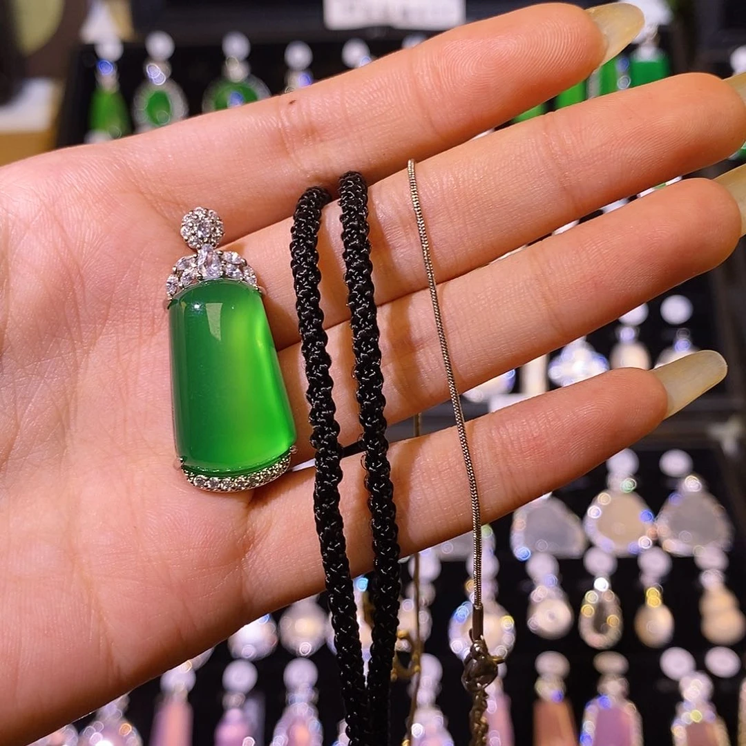 玛瑙/玉髓颈饰合金