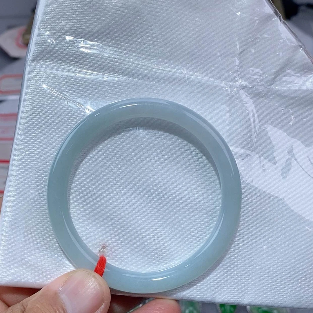【闪购商品】未镶嵌手镯翡翠