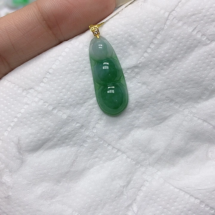 颈饰18K金镶嵌翡翠111111