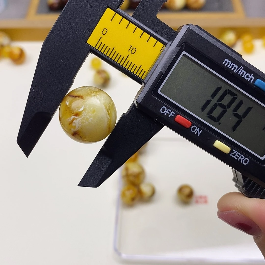 未镶嵌琥珀珠宝奇石蜜蜡317