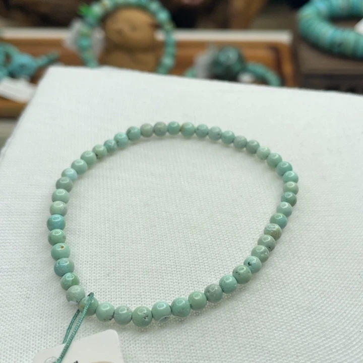 绿松石未镶嵌珠宝