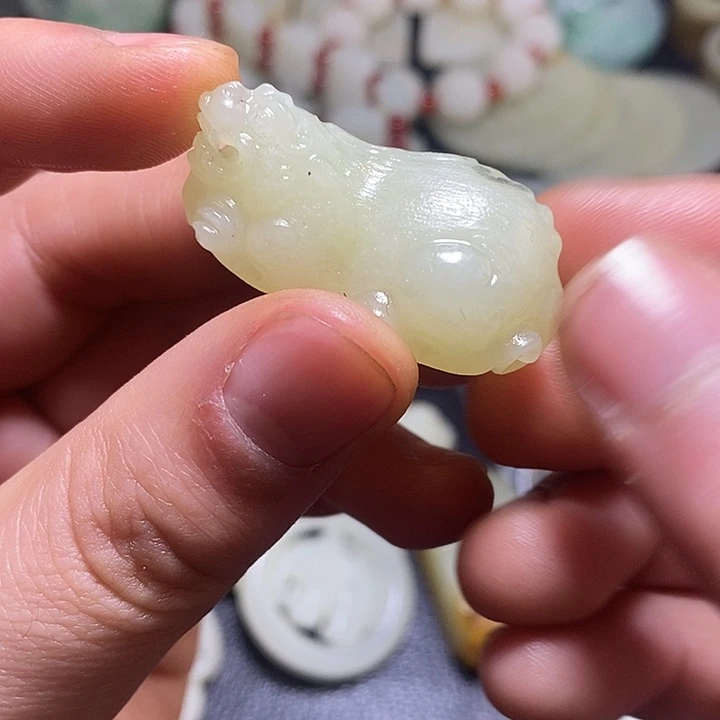 和田玉（糖玉）未镶嵌颈饰