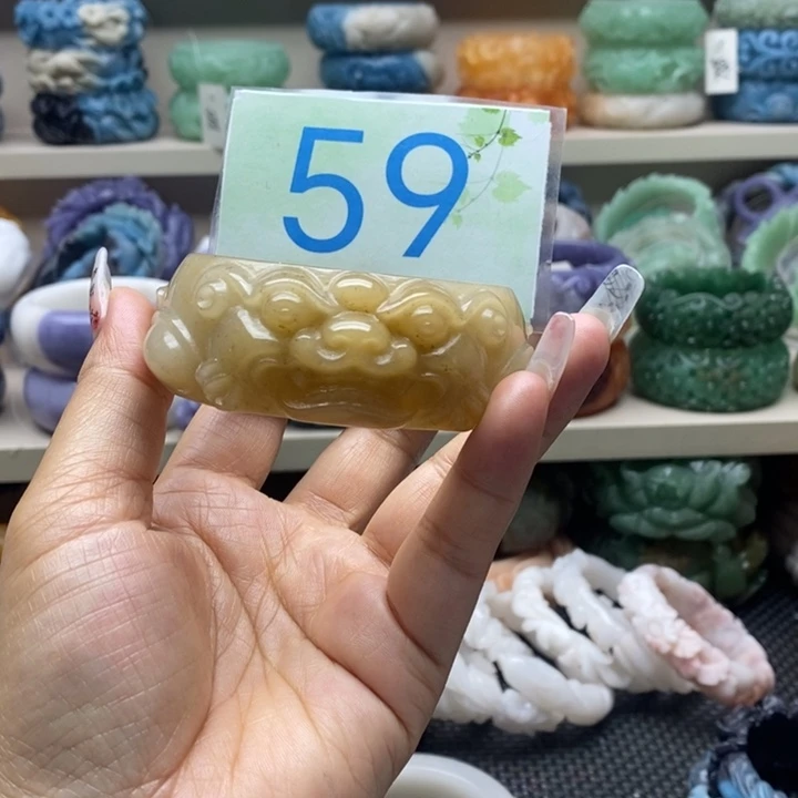 未镶嵌手镯石英岩玉