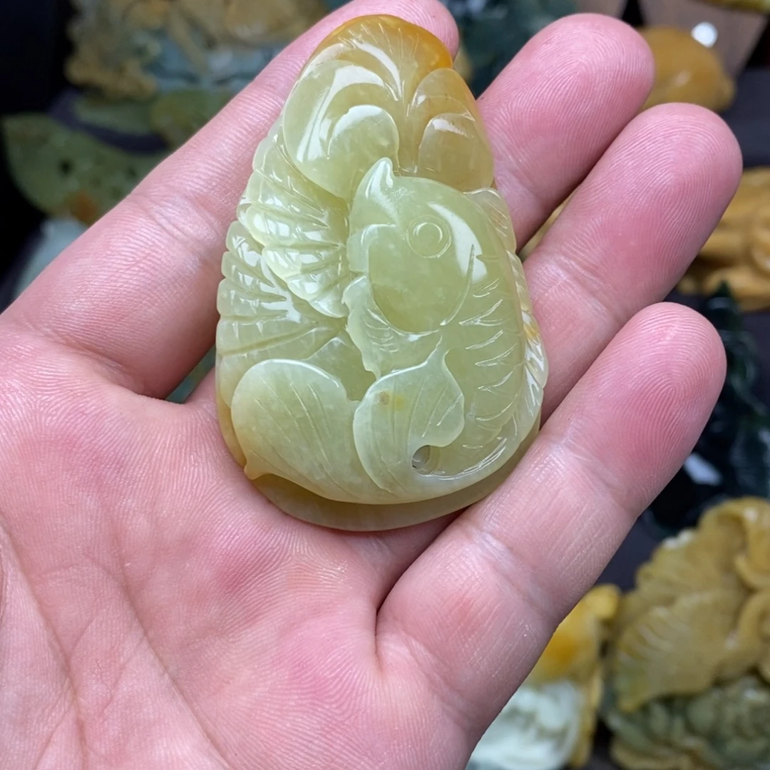 蛇纹石玉未镶嵌吊坠(赠链)