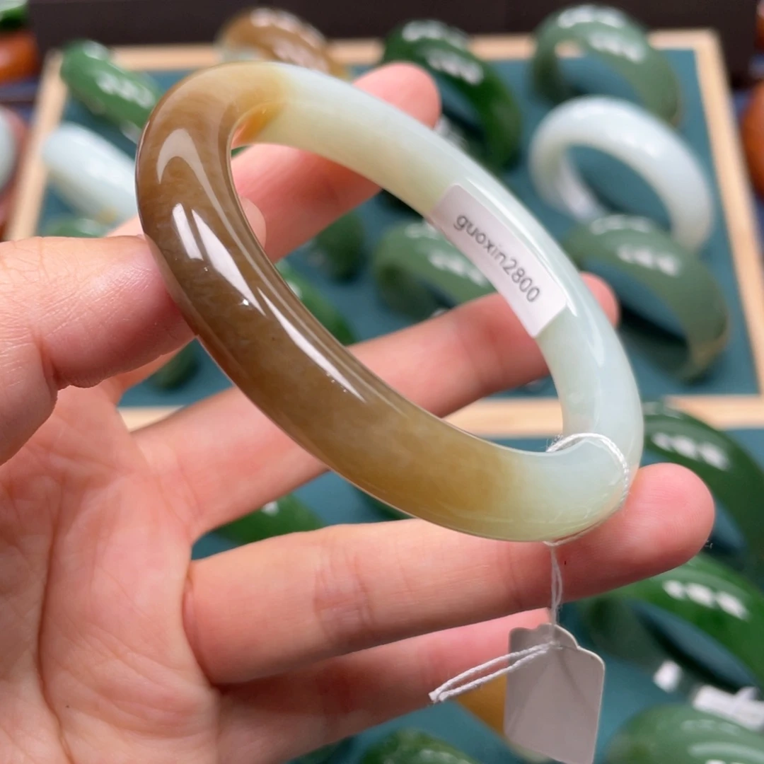 未镶嵌手镯和田玉56