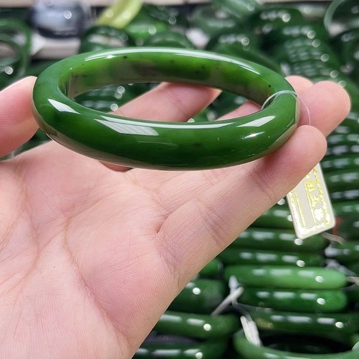 未镶嵌手镯和田玉（碧玉）