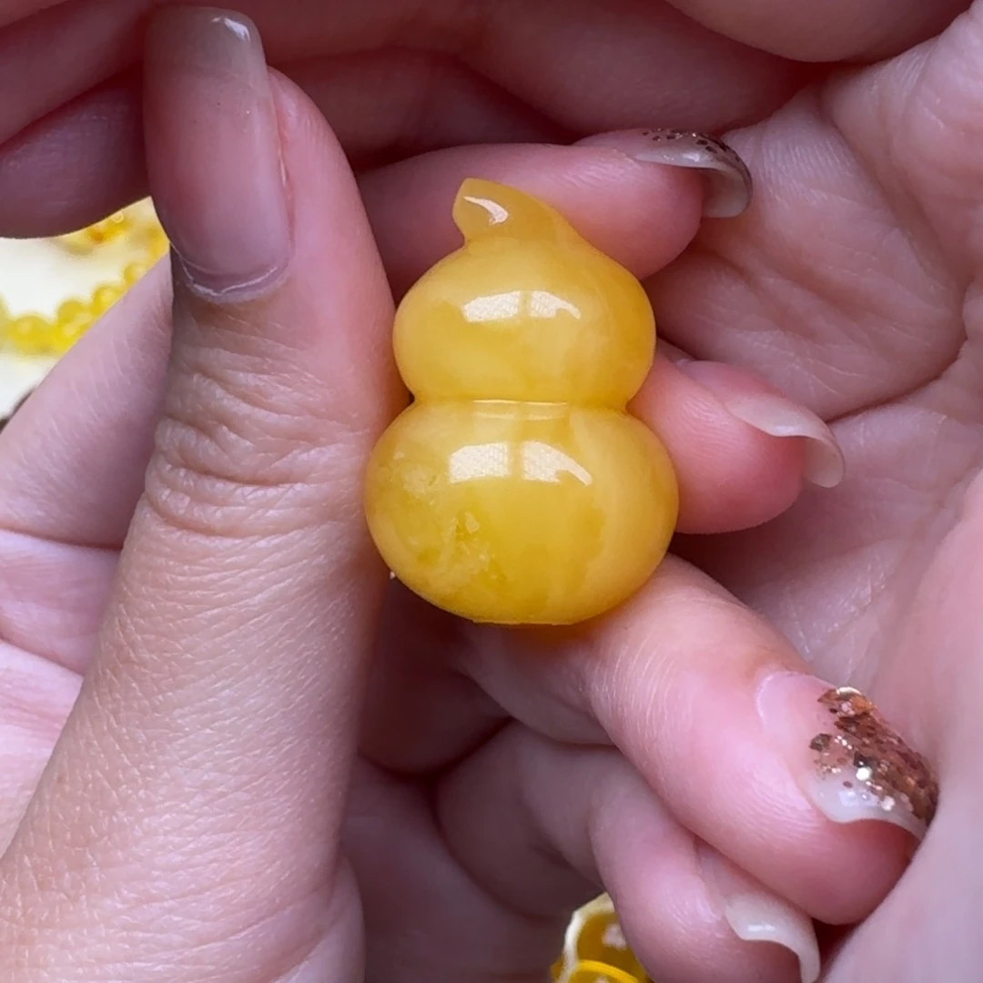 琥珀未镶嵌裸石45号特价焦皮饱满葫芦