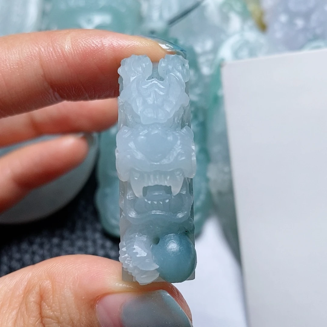 定制翡翠未镶嵌毛货付款后确认抛光