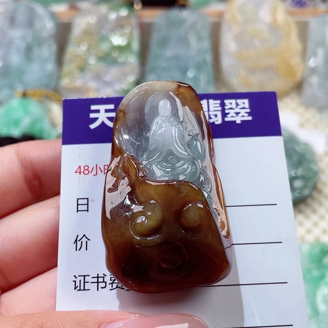翡翠未镶嵌颈饰悟道