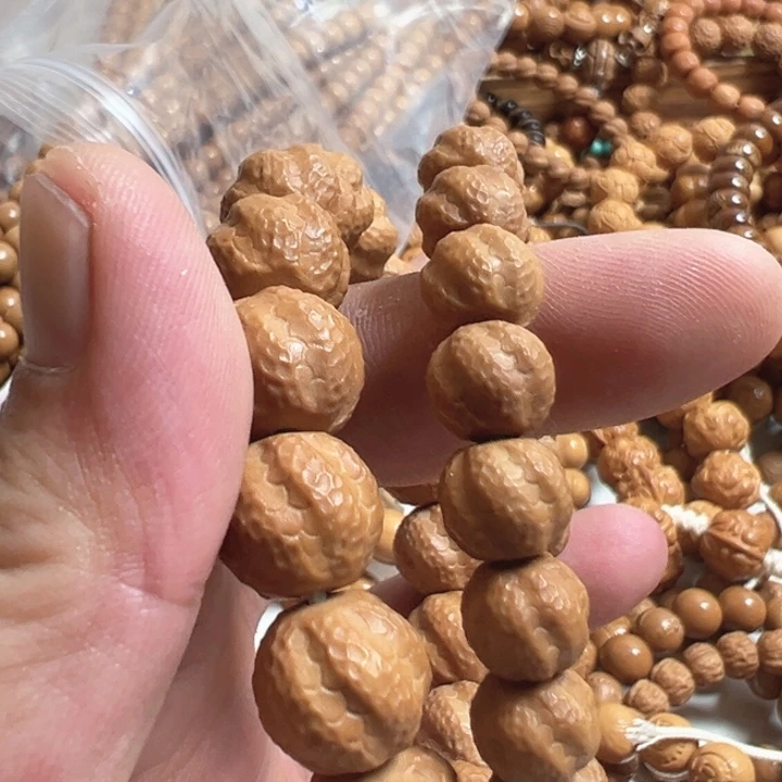 灵蛇大小随机瑕疵