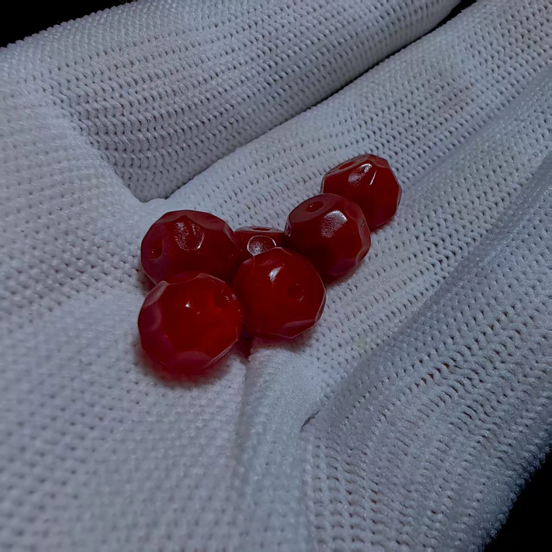 NH04  凉山樱桃红南红无相单珠约9*8mm