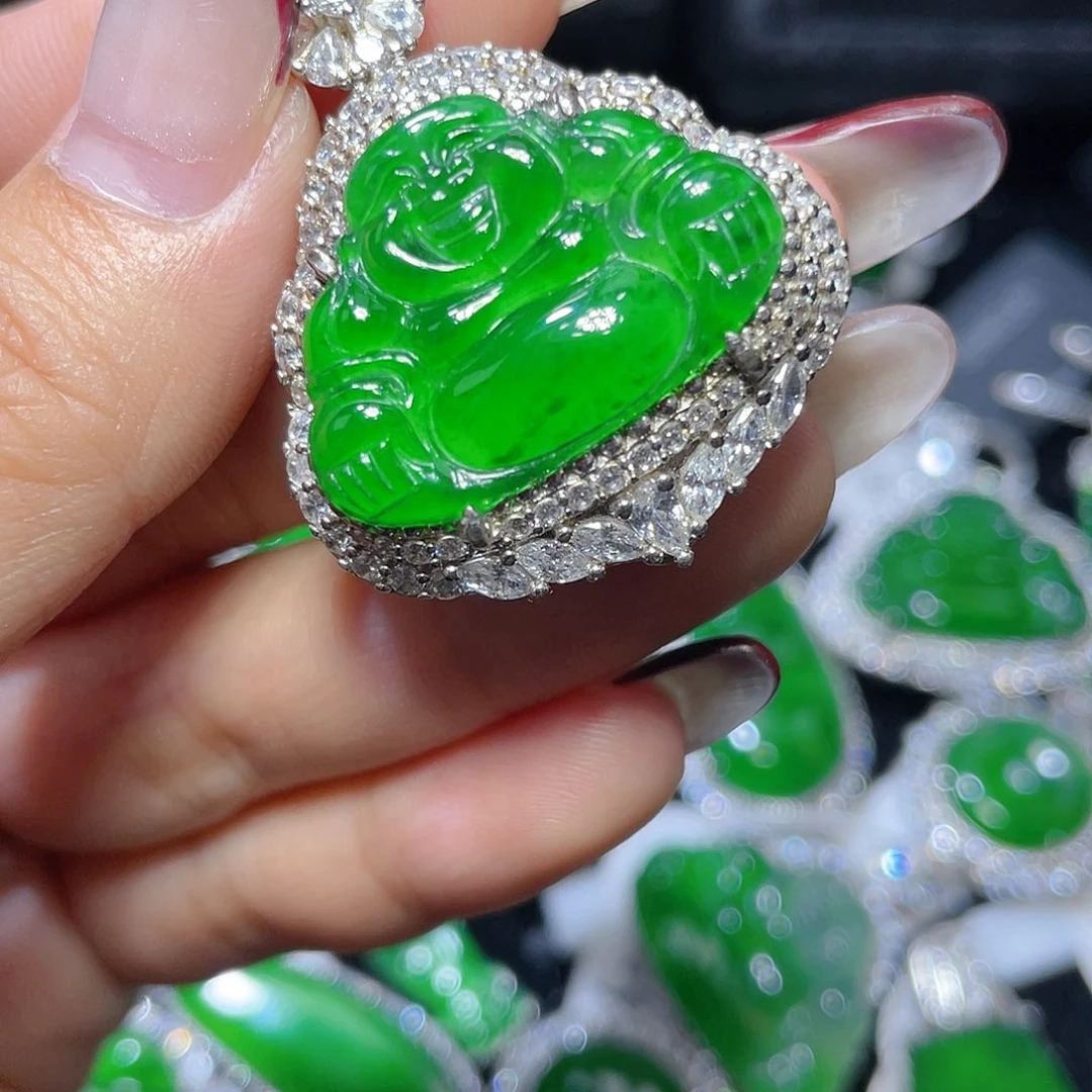 翡翠颈饰银S925镶嵌翡翠