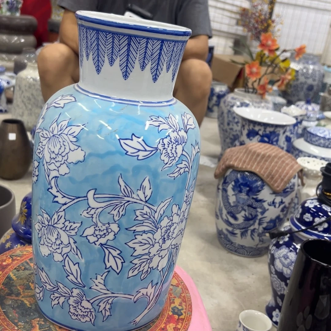微瑕青花瓷器值得厚爱