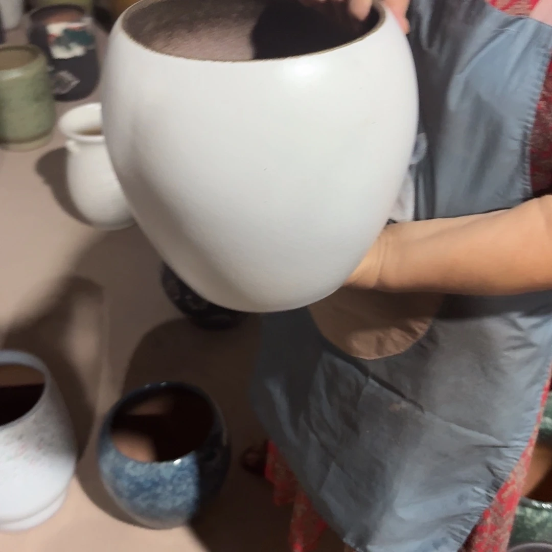 紫砂花盆口20高24一个