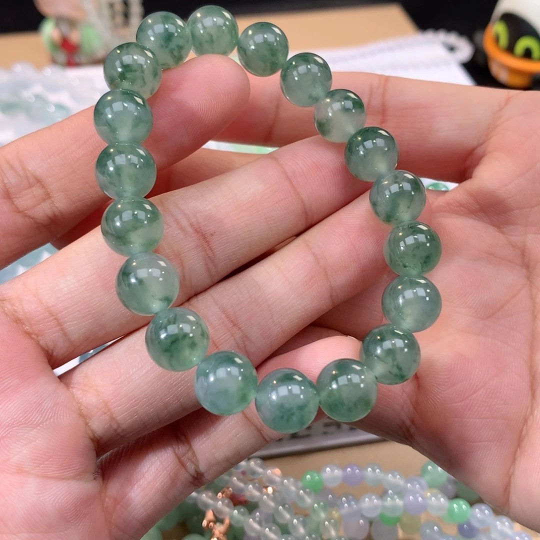 翡翠手链未镶嵌翡翠