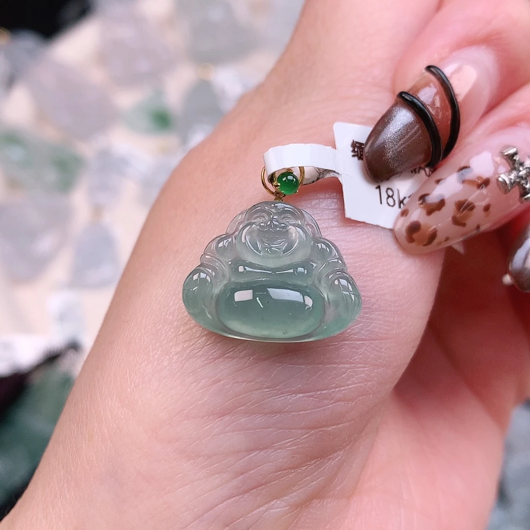 翡翠颈饰18K金镶嵌冰绿佛20.5、14.6、19、4.7