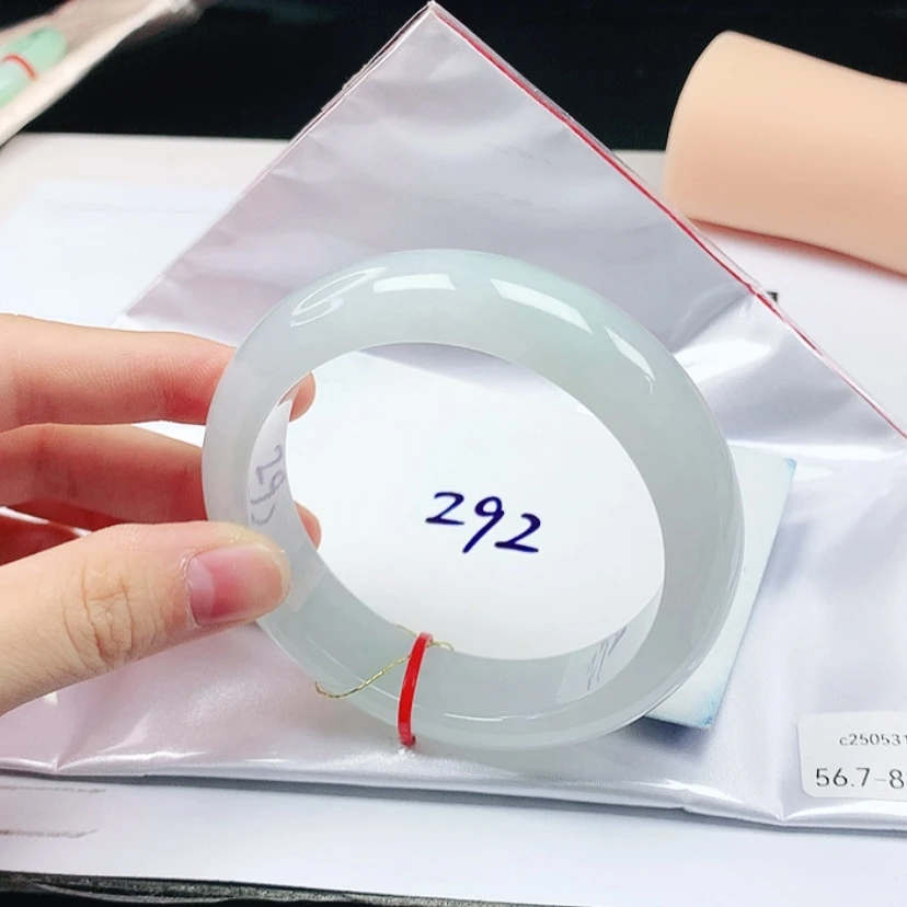 【闪购商品】翡翠手镯未镶嵌缅甸天然a货手镯56+