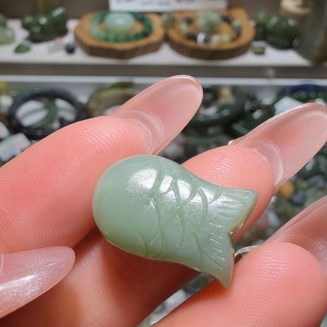 和田玉未镶嵌珠宝奇石