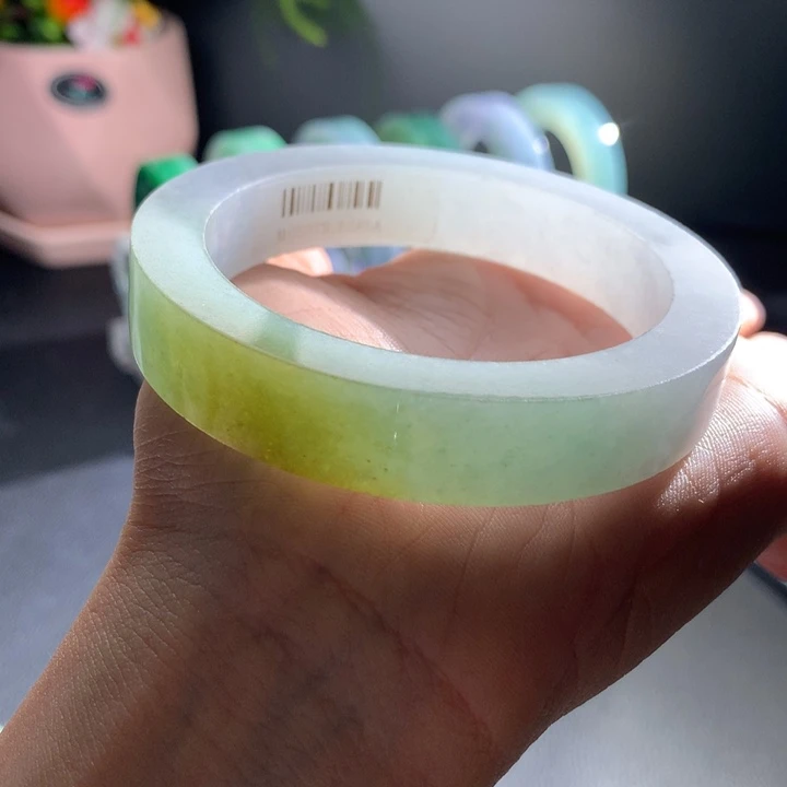 未镶嵌手镯定制翡翠