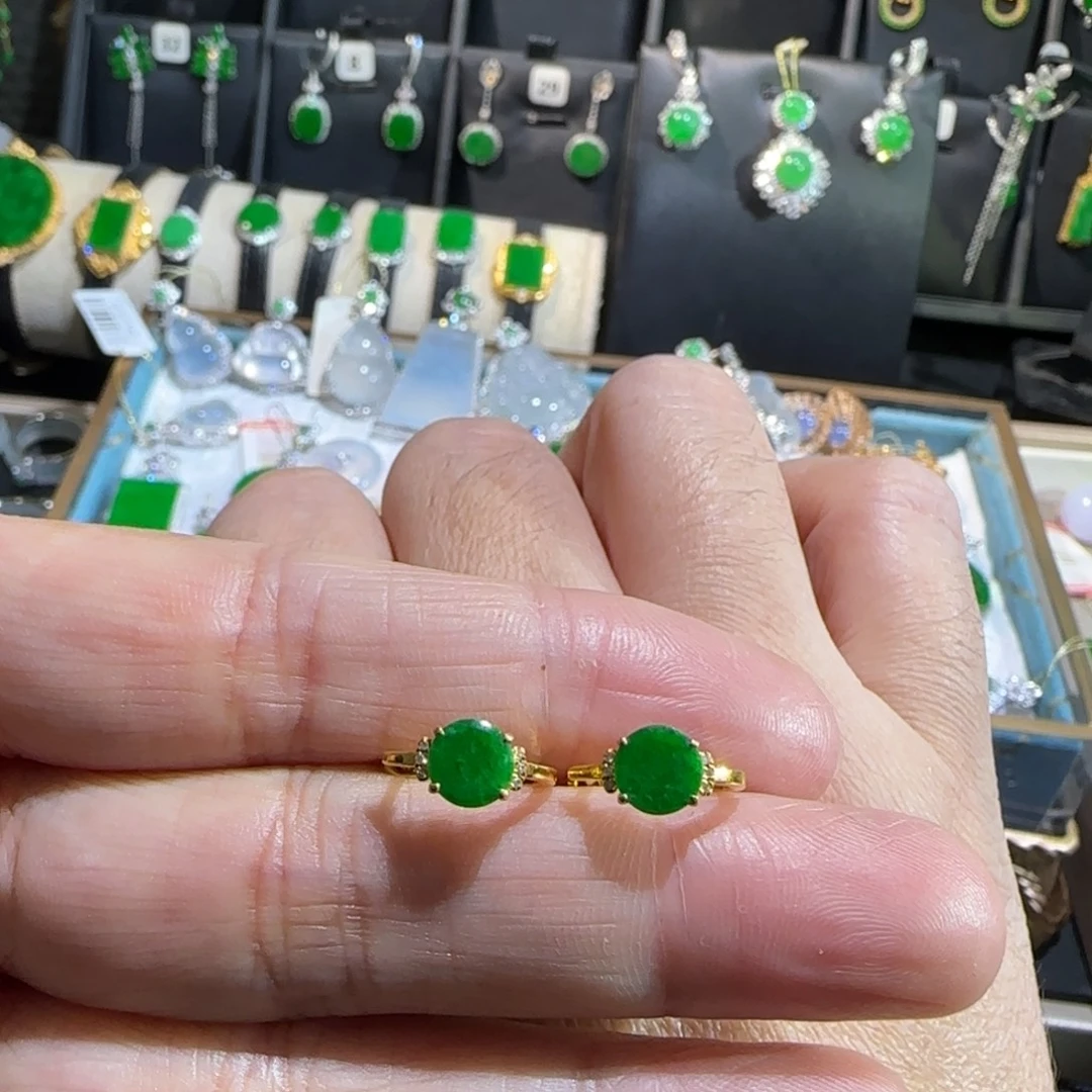 翡翠18K金镶嵌颈饰耳包