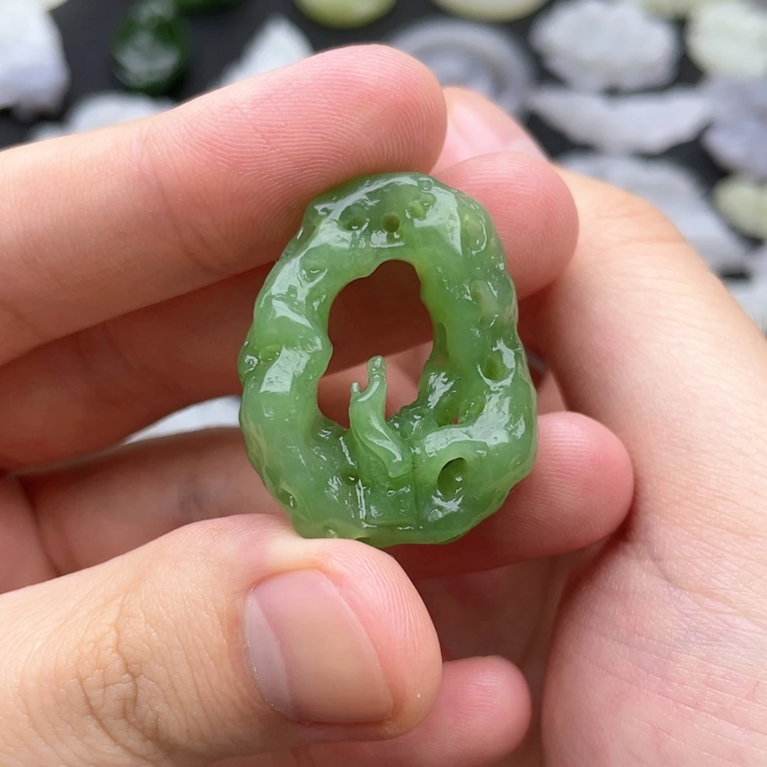 【闪购商品】颈饰未镶嵌和田玉